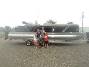 168.LANCE AND STACY WHEELER AND KIDS 2575RFL.20160625082108